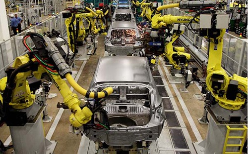 Arm robot trong ngành sản xuất ô tô