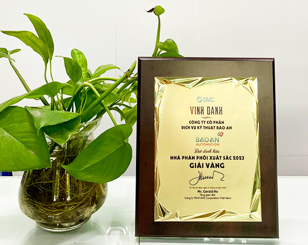 Bảo An vinh dự nhận Giải Vàng - Nhà phân phối xuất sắc của SMC.
