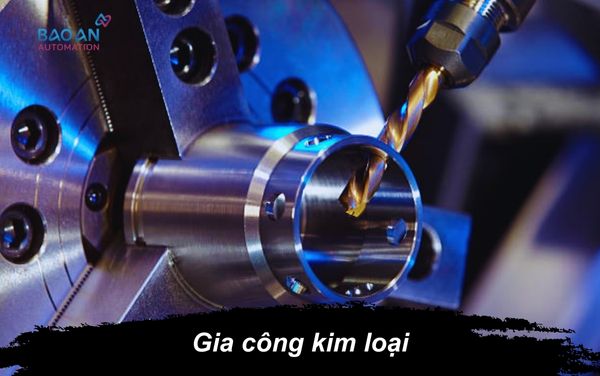máy phay cầm tay gia công kim loại