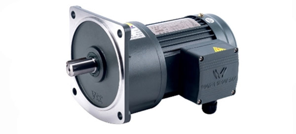 Motor giảm tốc mặt bích